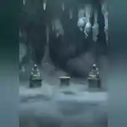 Постер книги СПЯЩИЕ ПОД КАМНЕМ